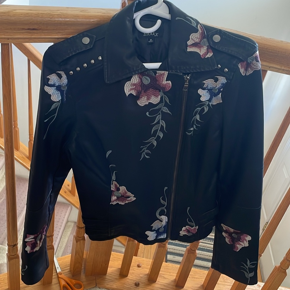 Jacket - Picture 5 of 17